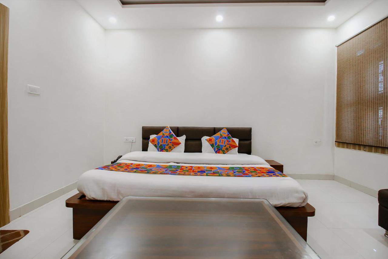 Fabexpress Yuvan Gouharganj 외부 사진