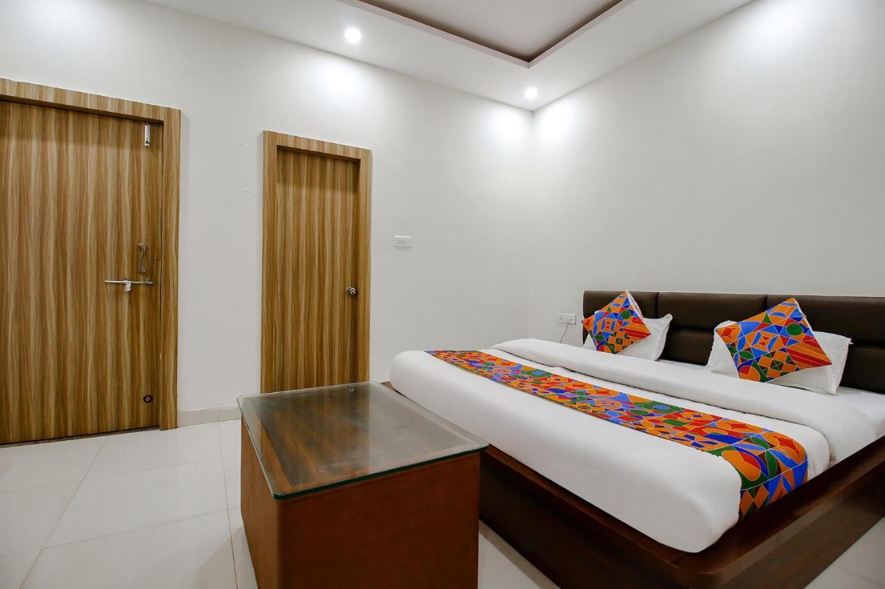 Fabexpress Yuvan Gouharganj 외부 사진
